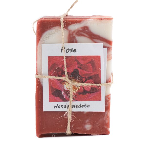 Savon artisanal parfumé à la rose