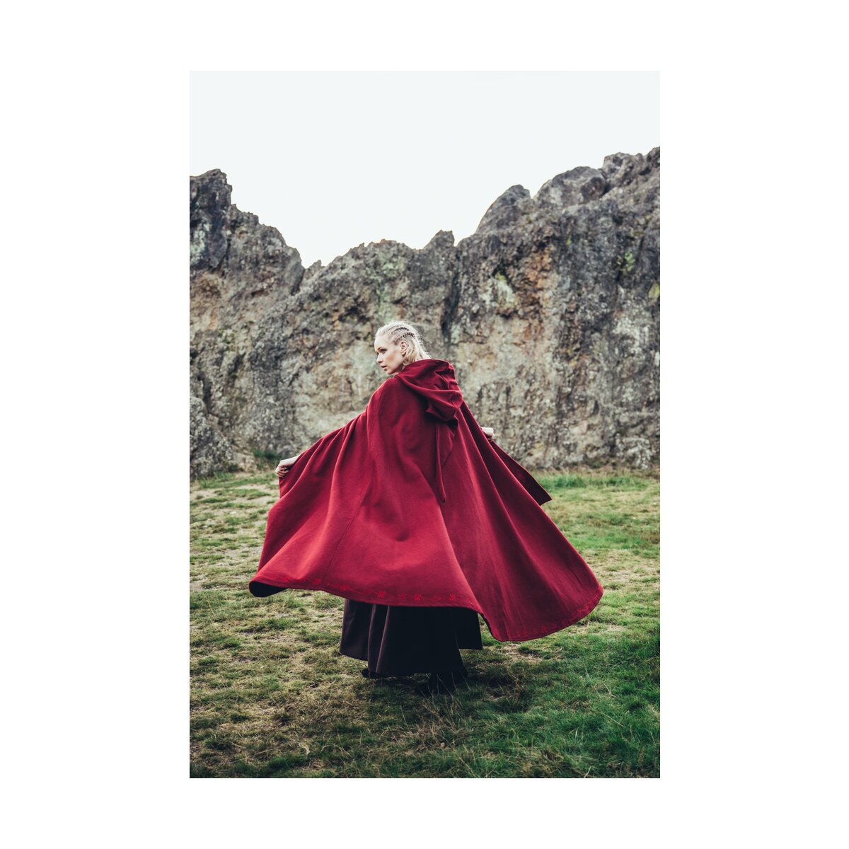Medieval Cape Wool with Embroidery Red