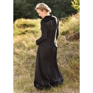 Robe médiévale noire avec détails en...