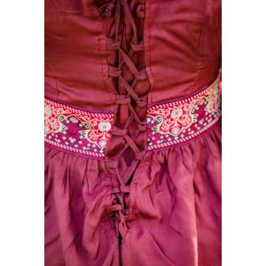 Noble robe en viscose rouge bordeaux