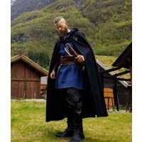 Cape viking avec broderie de loup noir "Alpha