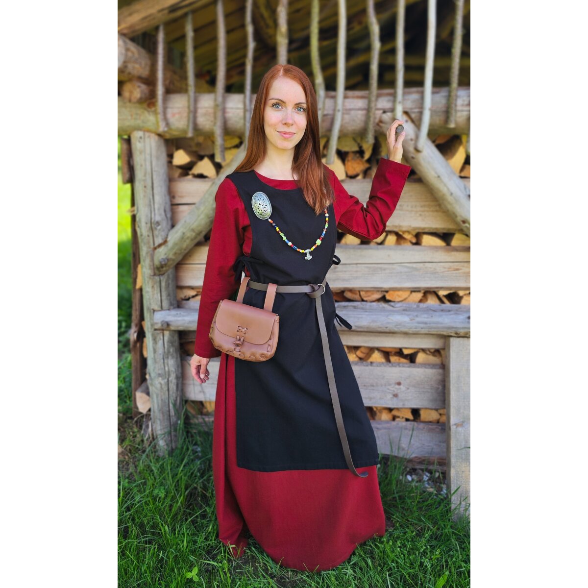 Sur-robe viking classique noire "Lykke"