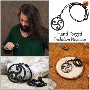 Pendentif triskèle ou triskélion forgé avec bracelet en cuir