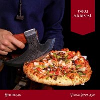 Hache à pizza viking avec tête gravée - lidée cadeau