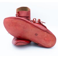 Chaussures médiévales réversibles à lacets en cuir de vache tanné à laide de plantes, rouge