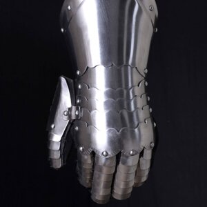 1 Pair Plate Gloves / Gauntlets,1,3 mm steel