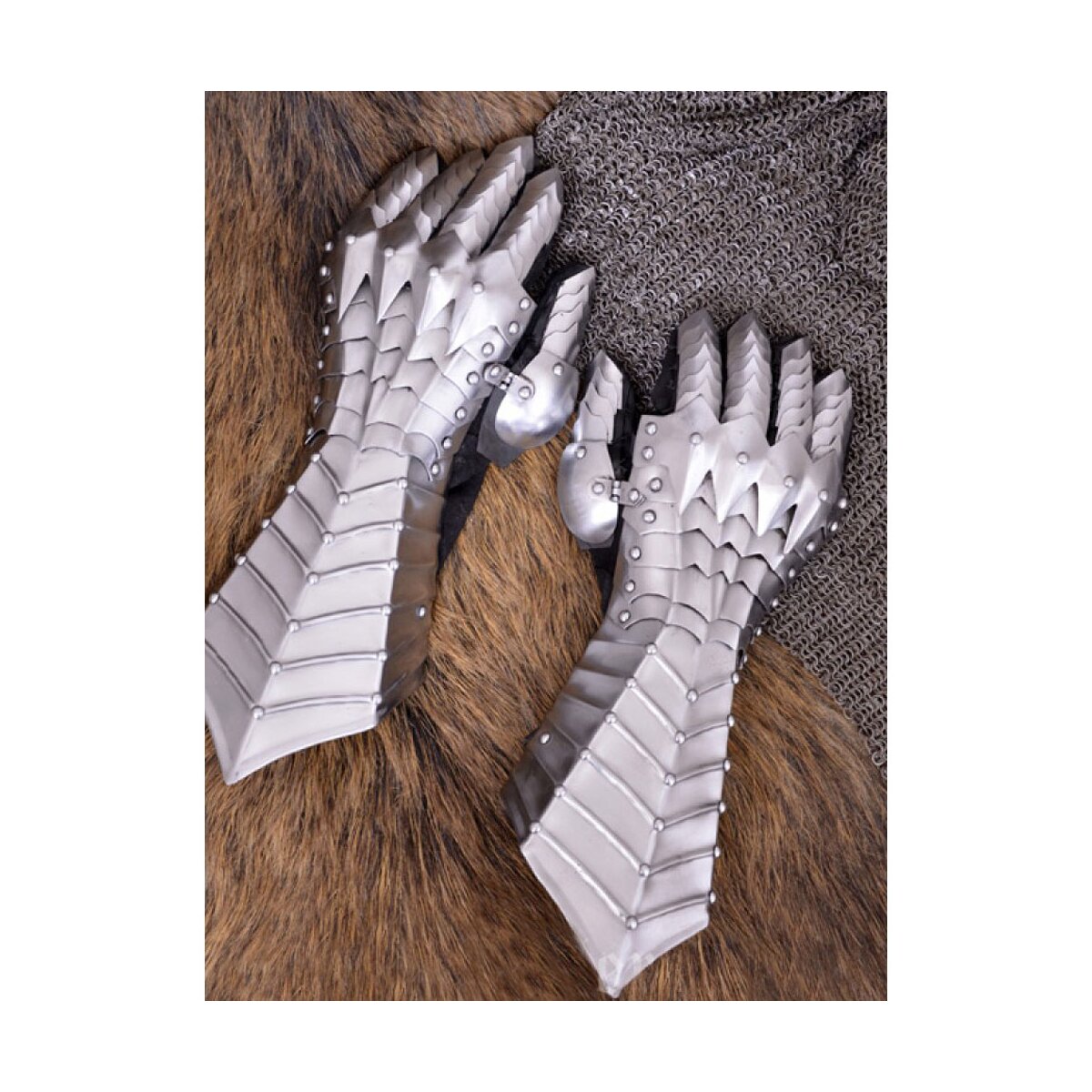 1 Pair Medieval Gauntlets, 1.3 mm steel