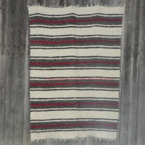 Handgewebte Wolldecke mit rotem Streifen 140 x 220 cm